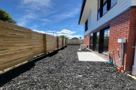 Photo of property in 10 Benton Place, Manurewa, Auckland, 2102