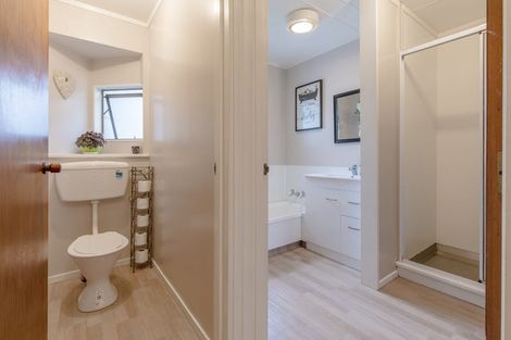 Photo of property in 20 Russell Street, Otane, 4202