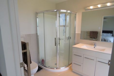 Photo of property in 15 Popokatea Drive, Takanini, 2112