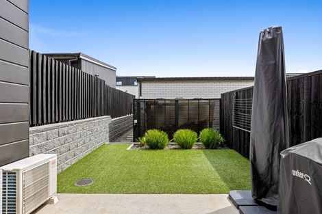 Photo of property in 42 Pennant Street, Long Bay, Auckland, 0630