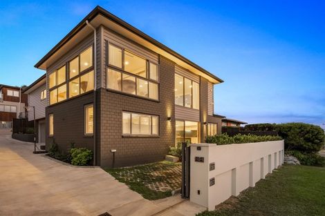 Photo of property in 17 Winscombe Street, Belmont, Auckland, 0622