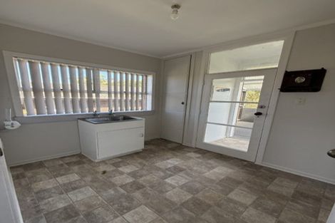 Photo of property in 6 Royal Road, Massey, Auckland, 0614
