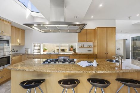 Photo of property in 18 Forres Street, Seatoun, Wellington, 6022