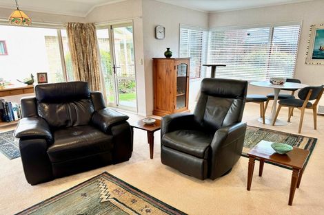 Photo of property in Park Lane Village, 11/32 Park Road, Katikati, 3129