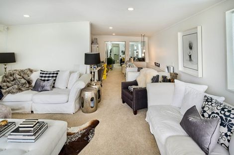 Photo of property in 130u3 Oriental Parade, Oriental Bay, Wellington, 6011