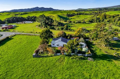 Photo of property in 88 Saunders Road, Okato, 4381