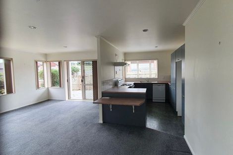 Photo of property in 5 The Boulevard, Red Beach, 0932