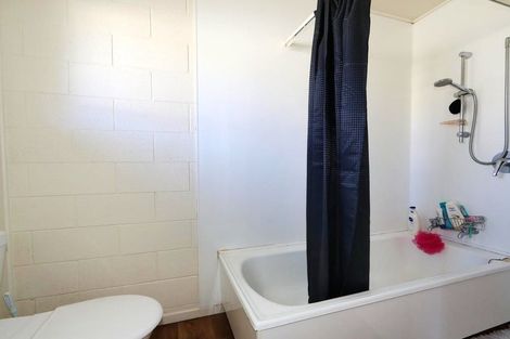 Photo of property in 2/1012 Plunket Street, Saint Leonards, Hastings, 4120