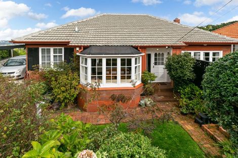 Photo of property in 122 Cashmere Avenue, Khandallah, Wellington, 6035
