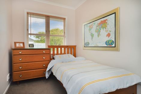 Photo of property in 30a Enderby Drive, Te Atatu Peninsula, Auckland, 0610