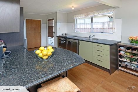 Photo of property in 56 Boundary Road, Clover Park, Auckland, 2019