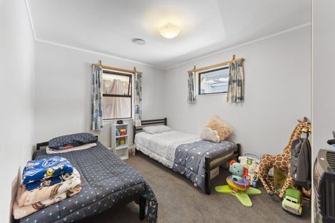 Photo of property in 10f2- Wilford Street, Wallaceville, Upper Hutt, 5018