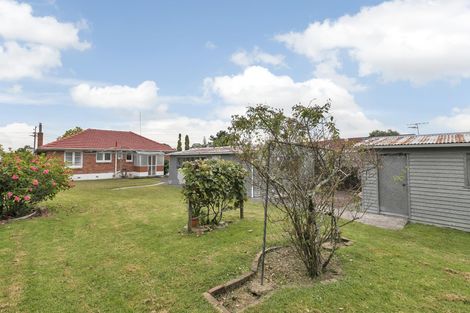 Photo of property in 126 Hutchinson Avenue, New Lynn, Auckland, 0600