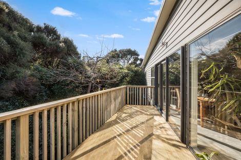 Photo of property in 122 Navigation Drive, Whitby, Porirua, 5024