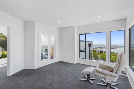 Photo of property in 2/11 Belleview Terrace, Mount Pleasant, Christchurch, 8081