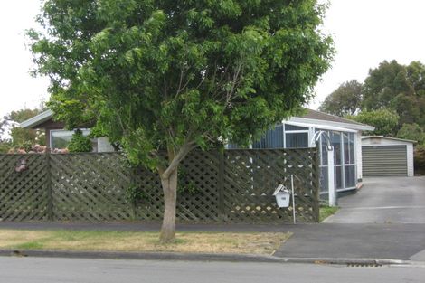 Photo of property in 138 Inwoods Close, Parklands, Christchurch, 8083