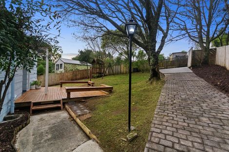 Photo of property in 64 Wirihana Road, Titirangi, Auckland, 0604
