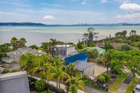 Photo of property in 66 Spinnaker Drive, Te Atatu Peninsula, Auckland, 0610