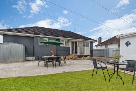Photo of property in 8 Julian Place, Otara, Auckland, 2023