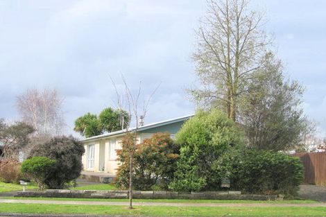 Photo of property in 16 Rhonda Avenue, Deanwell, Hamilton, 3206