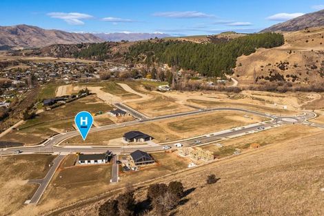Photo of property in 2 Lake Mckay Drive, Luggate, Wanaka, 9382