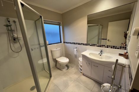 Photo of property in 37 Clover Drive, Henderson, Auckland, 0610