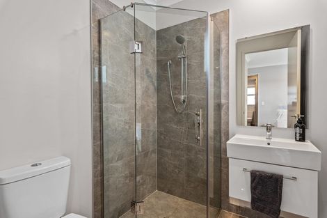 Photo of property in 6 Shearwater Lane, Point Wells, 0986