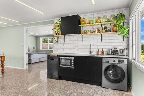 Photo of property in 3 Argyle Street, Waipu, 0510