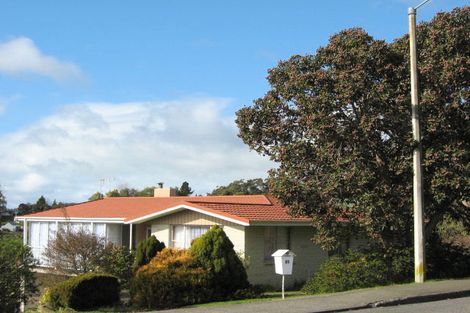 Photo of property in 25 Tauroa Road, Havelock North, 4130