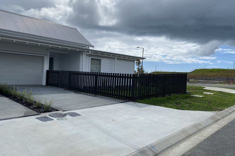 Photo of property in 2 Toka Lane, Red Beach, 0932