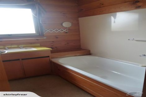 Photo of property in 13 Booker Place, Weymouth, Auckland, 2103