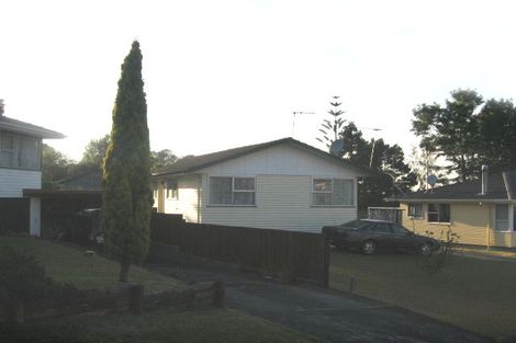 Photo of property in 2/8 Mchardy Place, Glenfield, Auckland, 0627
