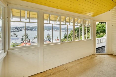 Photo of property in 17 Grass Street, Oriental Bay, Wellington, 6011