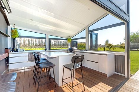 Photo of property in 10 Riverpoint Road, Matawhero, Gisborne, 4071