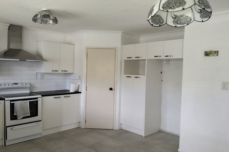 Photo of property in 16a Manse Road, Pahurehure, Papakura, 2113