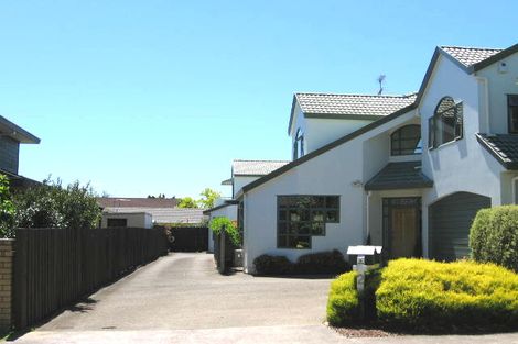 Photo of property in 2/2 Stratford Avenue, Milford, Auckland, 0620