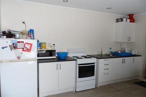 Photo of property in 613 Massey Road, Mangere, Auckland, 2022