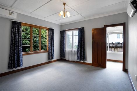 Photo of property in 259 Saint Aubyn Street, New Plymouth, 4310