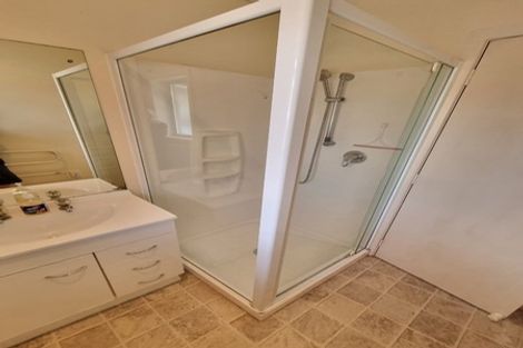 Photo of property in 1/147 Old Wairoa Road, Papakura, 2110