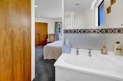 Photo of property in 15 Rod Syme Place, Hawera, 4610