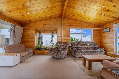 Photo of property in 7 Endeavour Close, Whitianga, 3510