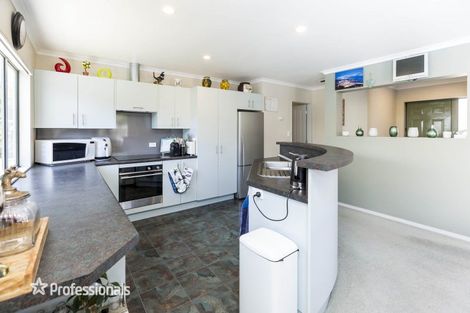 Photo of property in 8 Carlow Grove, Birchville, Upper Hutt, 5018