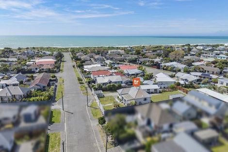 Photo of property in 8 Pandora Street, North New Brighton, Christchurch, 8083