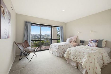 Photo of property in 17 Landsdowne Terrace, Karori, Wellington, 6012
