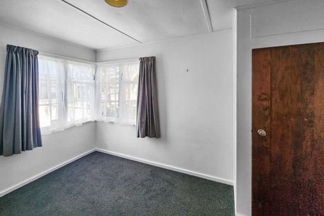 Photo of property in 15 Hunter Street, Taita, Lower Hutt, 5011