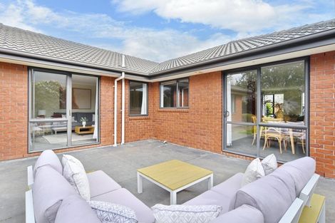 Photo of property in 11 Parkside Crescent, Northwood, Christchurch, 8051