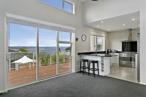 Photo of property in 3b Isobel Street, Acacia Bay, Taupo, 3330