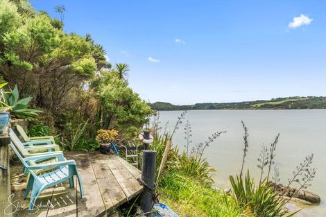 Photo of property in 429 Heatley Road, Whakapirau, Maungaturoto, 0583