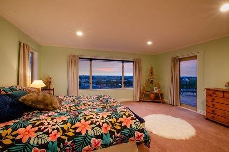 Photo of property in 115 Winara Avenue, Waikanae, 5036