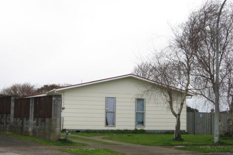 Photo of property in 8 Tuahu Place, Waitara, 4320